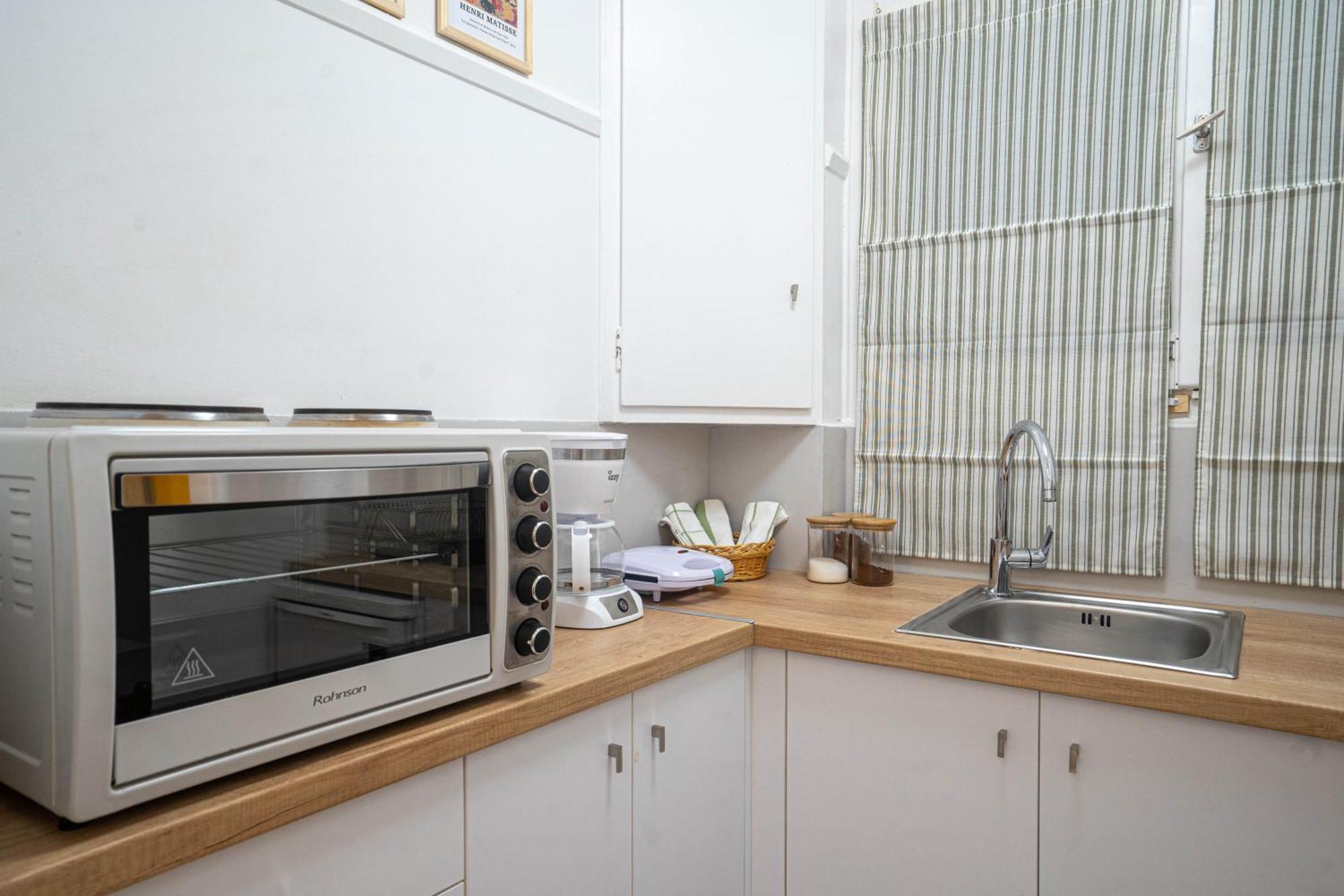 אתונה Lovely Studio In Likavitos Hill מראה חיצוני תמונה